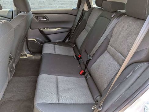 Used 2025 Nissan Rogue SV FWD image 15