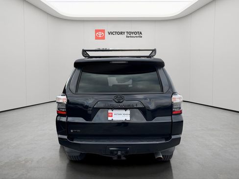 Used 2021 Toyota 4Runner Venture w/ Moonroof Package image 5