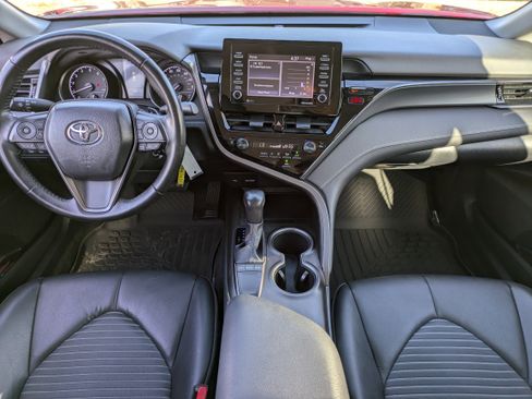 Used 2023 Toyota Camry SE FWD image 14