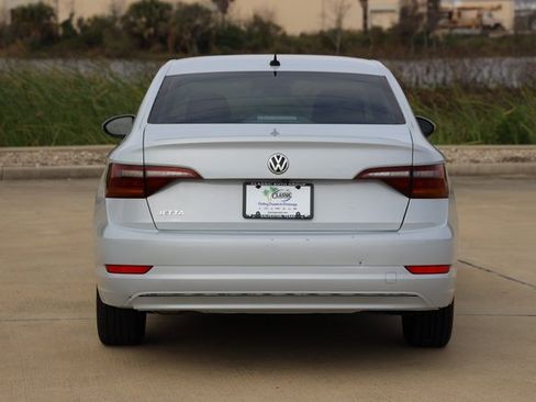 Used 2019 Volkswagen Jetta S w/ Driver Assistance Package image 7