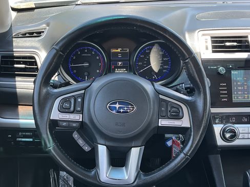 Used 2016 Subaru Legacy 2.5i Limited AWD/4WD image 10