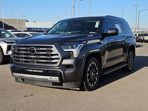 Used 2023 Toyota Sequoia SR5 image 8