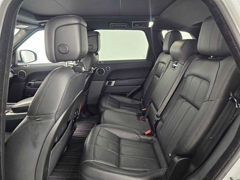 Used 2019 Land Rover Range Rover Sport HSE image 16