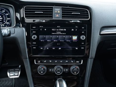 Used 2019 Volkswagen Golf R 4-Door image 30