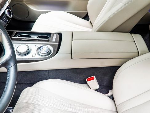 Used 2023 Genesis G80 2.5T w/ Advanced Package image 17