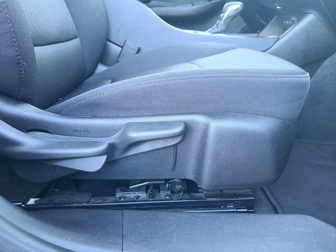 Used 2025 Chevrolet Malibu LT FWD image 30