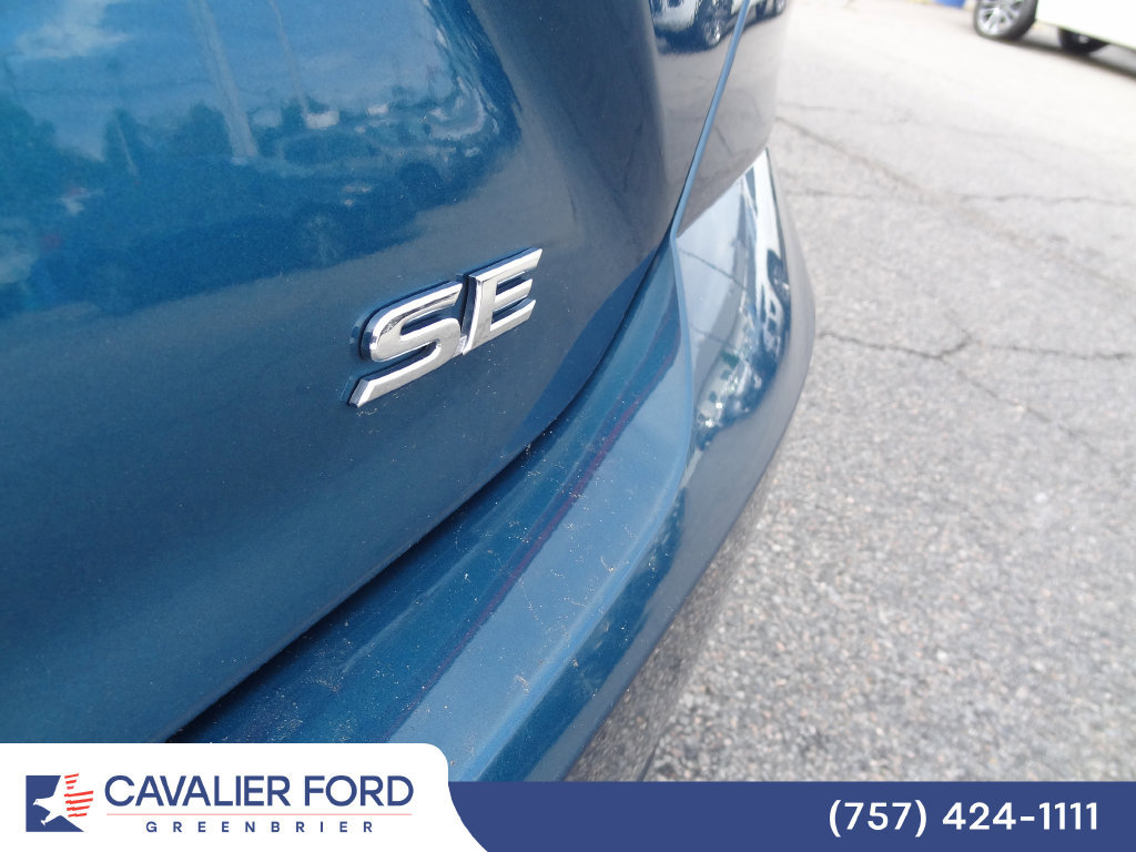 Used 2025 Toyota Camry SE FWD image 38