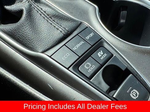 Used 2022 Toyota Camry XLE FWD image 22