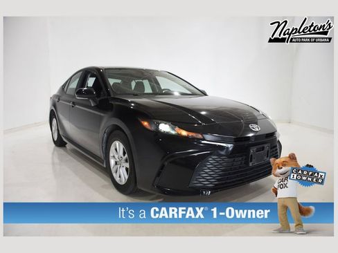 Used 2025 Toyota Camry LE FWD image 1