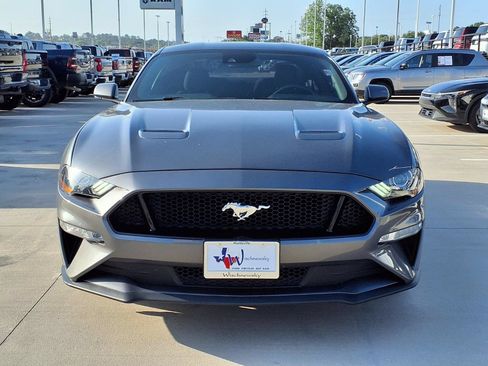 Used 2022 Ford Mustang GT RWD image 4