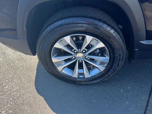 Used 2025 Chevrolet Equinox LT image 31