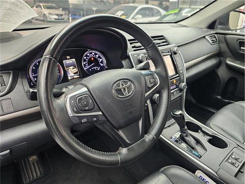 Used 2015 Toyota Camry XLE FWD image 10