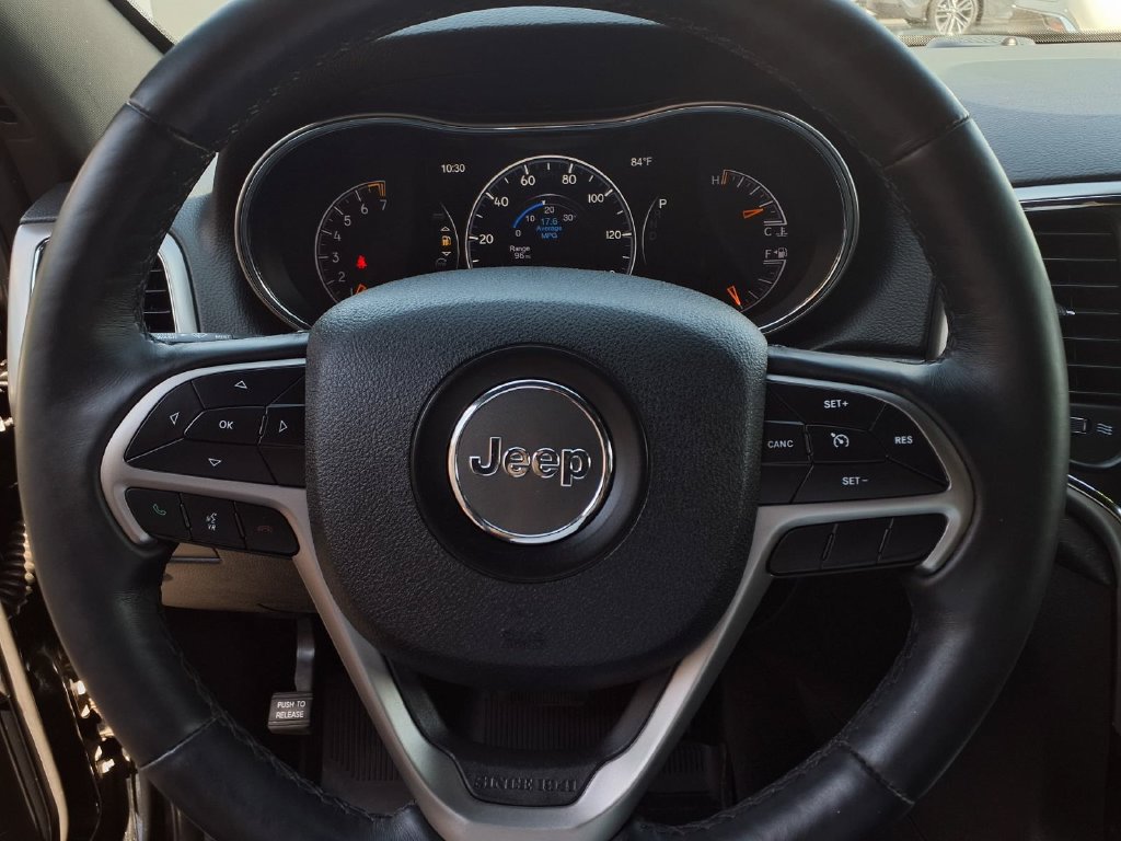 Used 2018 Jeep Grand Cherokee Altitude RWD image 13