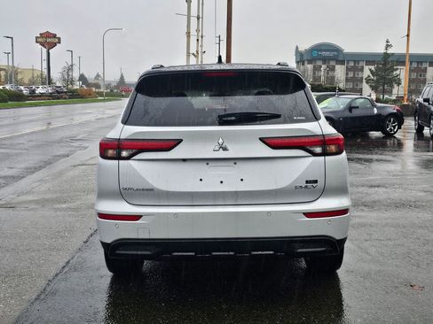 New 2025 Mitsubishi Outlander SEL Black Edition image 6