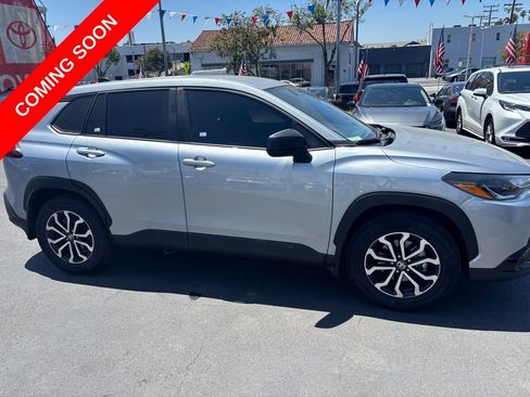 Used 2025 Toyota Corolla Cross AWD Hybrid image 3