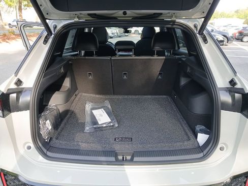 New 2026 Volkswagen Tiguan SE R-Line AWD/4WD image 22