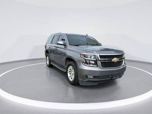 Used 2018 Chevrolet Tahoe LT w/ Luxury Package image 2