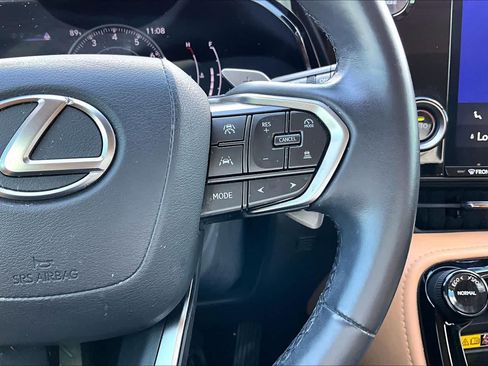 Used 2025 Lexus NX 250 FWD w/ Accessory Package (2T) image 25