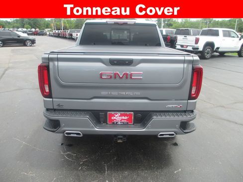 Used 2024 GMC Sierra 1500 AT4 w/ Technology Package AWD/4WD image 8