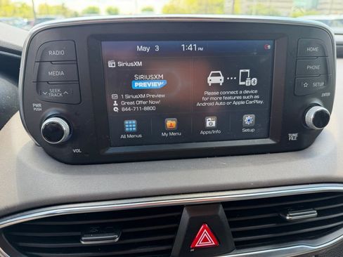 Used 2020 Hyundai Santa Fe SEL w/ Convenience + Premium Package FWD image 9