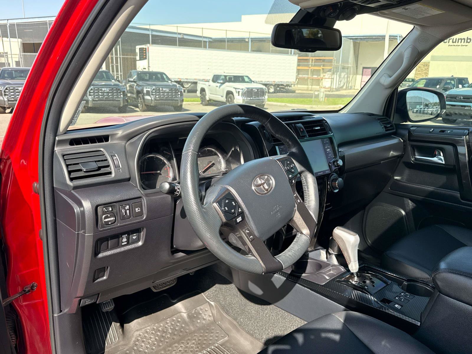 Used 2023 Toyota 4Runner TRD Off-Road Premium w/ Moonroof Package AWD/4WD image 10