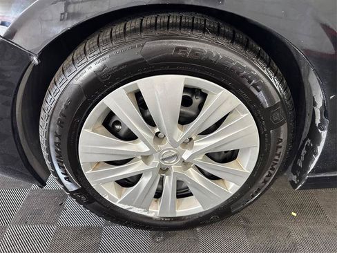 Used 2020 Nissan Sentra S FWD image 30