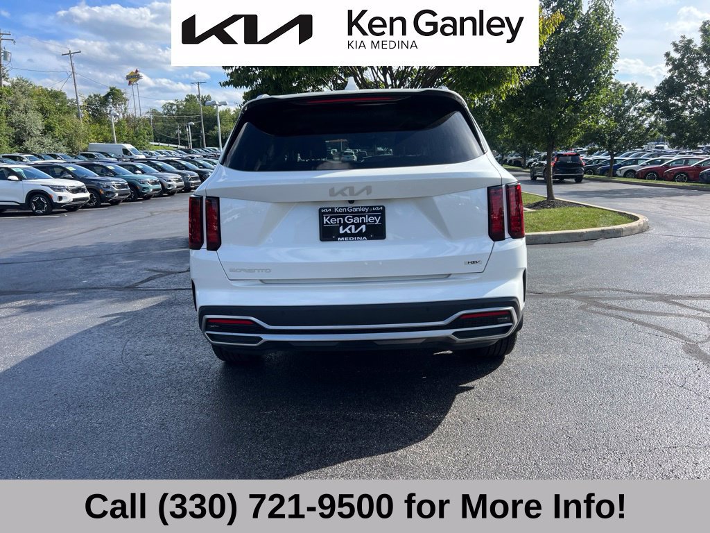 Certified 2023 Kia Sorento EX AWD/4WD image 12