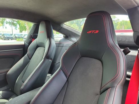 Certified 2026 Porsche 911 GT3 RWD image 5