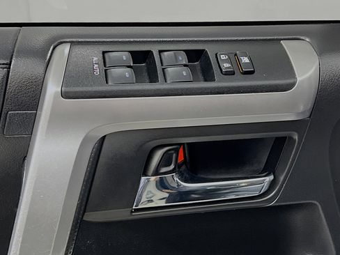 Used 2021 Toyota 4Runner SR5 image 17