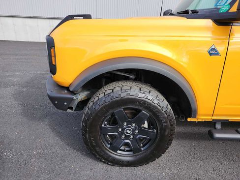 Used 2022 Ford Bronco Black Diamond image 10