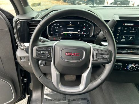 Used 2025 GMC Sierra 1500 SLT image 22