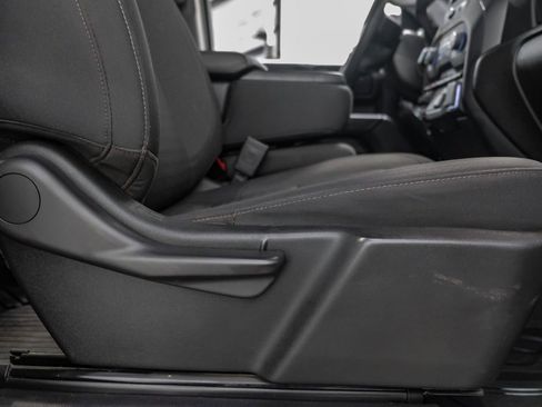 Used 2024 Chevrolet Silverado 2500 Custom w/ Custom Value Package image 33