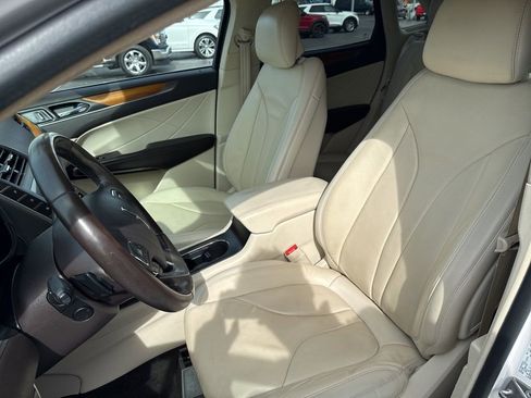 Used 2016 Lincoln MKC Reserve image 9