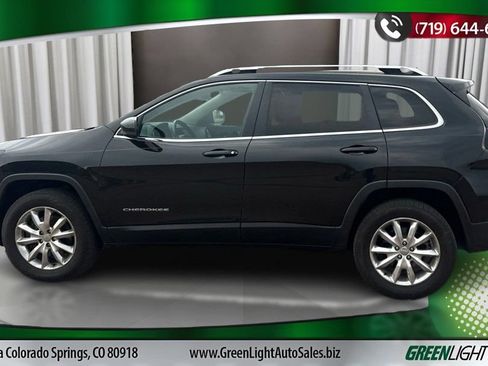 Used 2016 Jeep Cherokee Limited AWD/4WD image 2