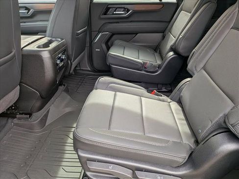 New 2026 GMC Yukon XL Denali w/ Sun & Power Step Package image 17