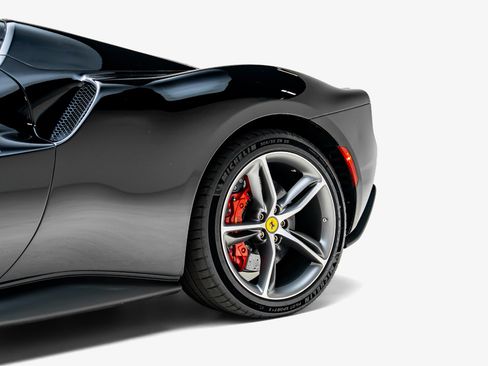 Used 2024 Ferrari 296 GTS RWD image 20