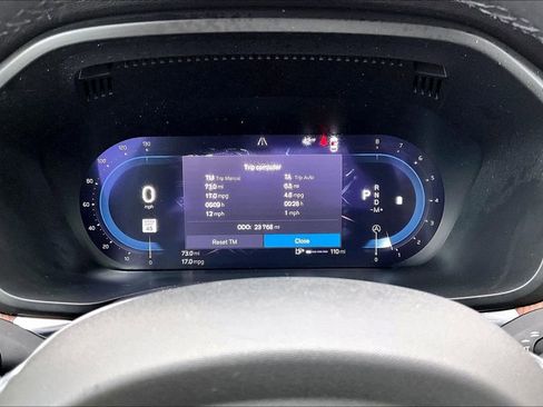 Certified 2024 Volvo XC60 B5 Plus w/ Climate Package image 13