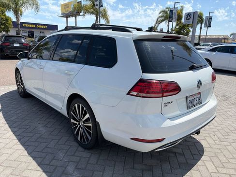 Used 2018 Volkswagen Golf SE FWD image 4