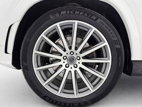 Used 2023 Mercedes-Benz GLS 450 4MATIC image 34