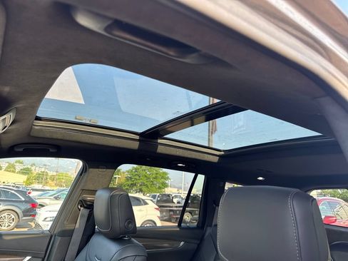 Used 2021 Cadillac XT6 Sport w/ Platinum Package AWD/4WD image 25