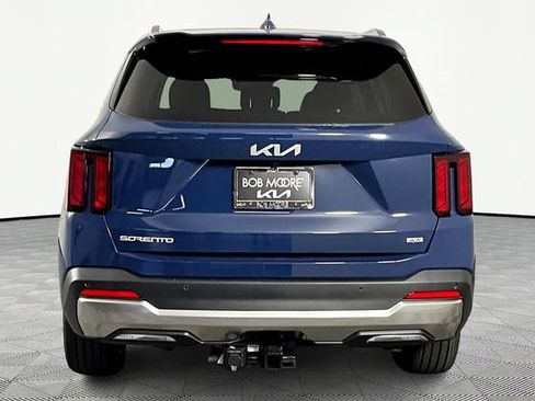 Certified 2026 Kia Sorento EX AWD/4WD image 5