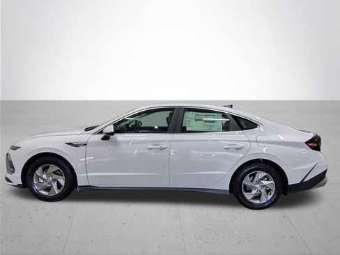New 2026 Hyundai Sonata SE FWD image 8