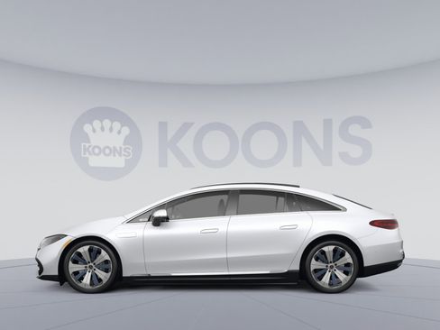 Used 2022 Mercedes-Benz EQS 450+ Sedan image 2