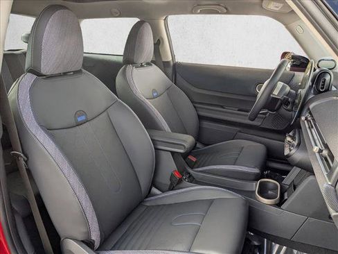 Certified 2025 MINI Cooper S image 21