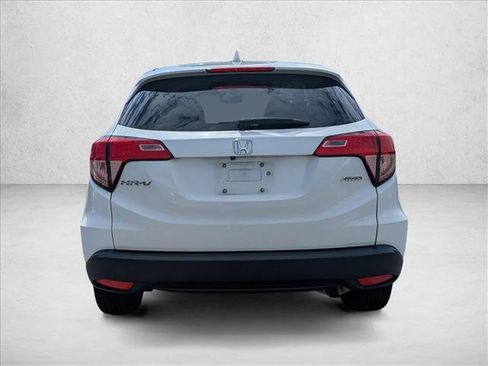 Used 2018 Honda HR-V EX image 6