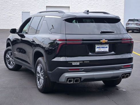 Used 2026 Chevrolet Traverse LT AWD/4WD image 15