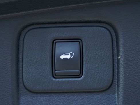 Used 2020 Nissan Murano SL w/ Moonroof Package FWD image 9