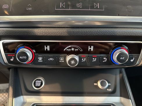 Used 2023 Audi Q3 2.0T Premium image 33