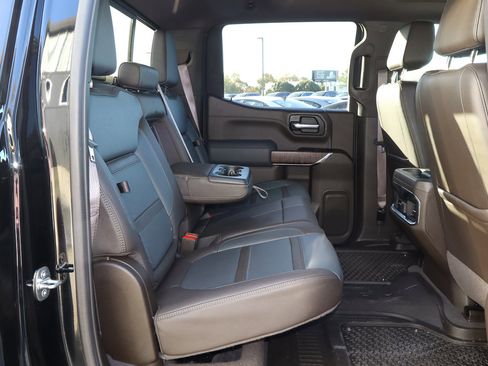 Used 2022 GMC Sierra 1500 Denali w/ Denali Premium Package image 31
