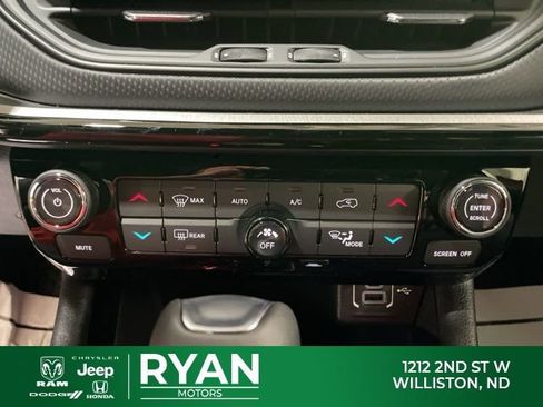 Used 2026 Jeep Compass Trailhawk AWD/4WD image 29